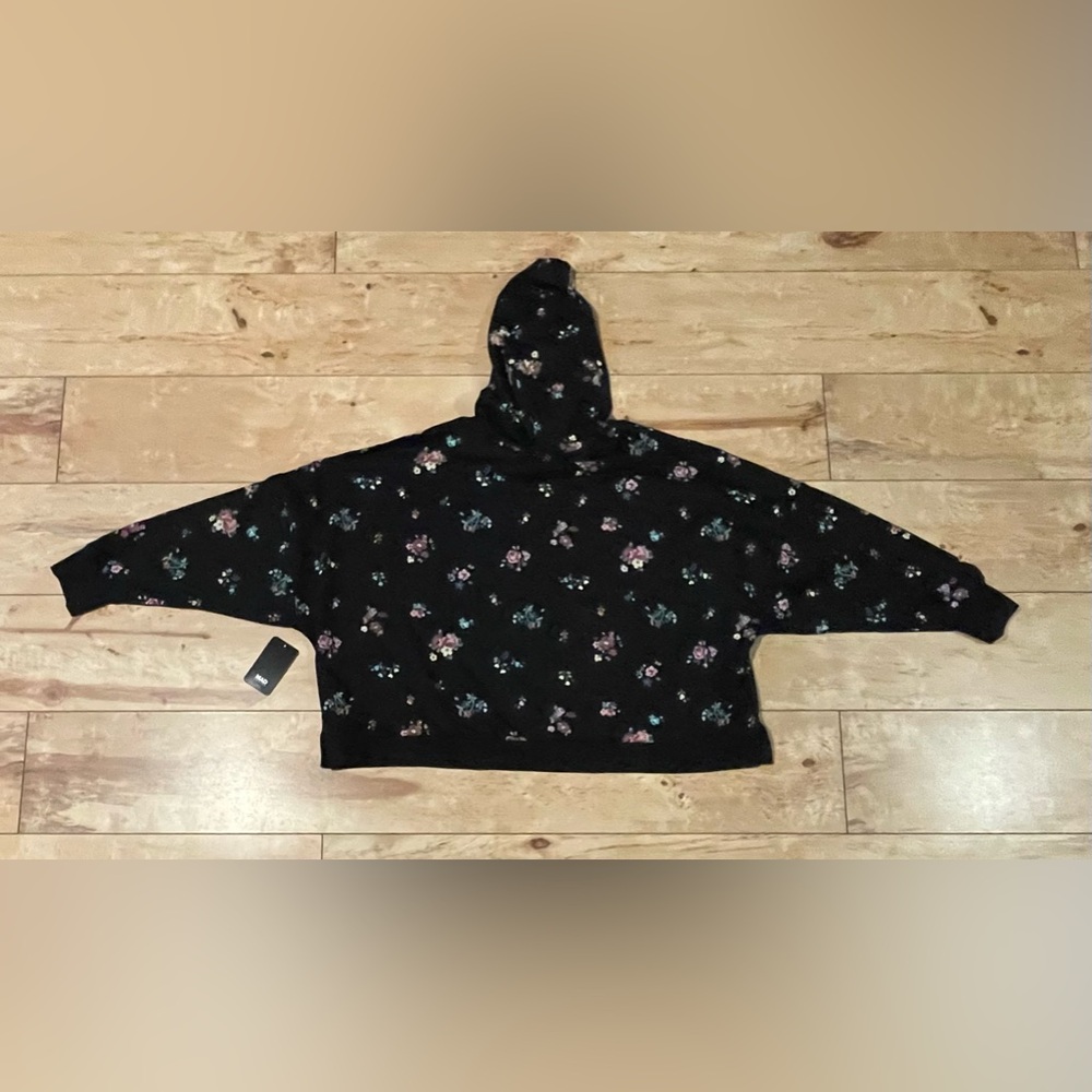 NEW Crop Top Drop Shoulder Flower Print Minnie Mouse Sweatshirt with Hood - Picture 4 of 4